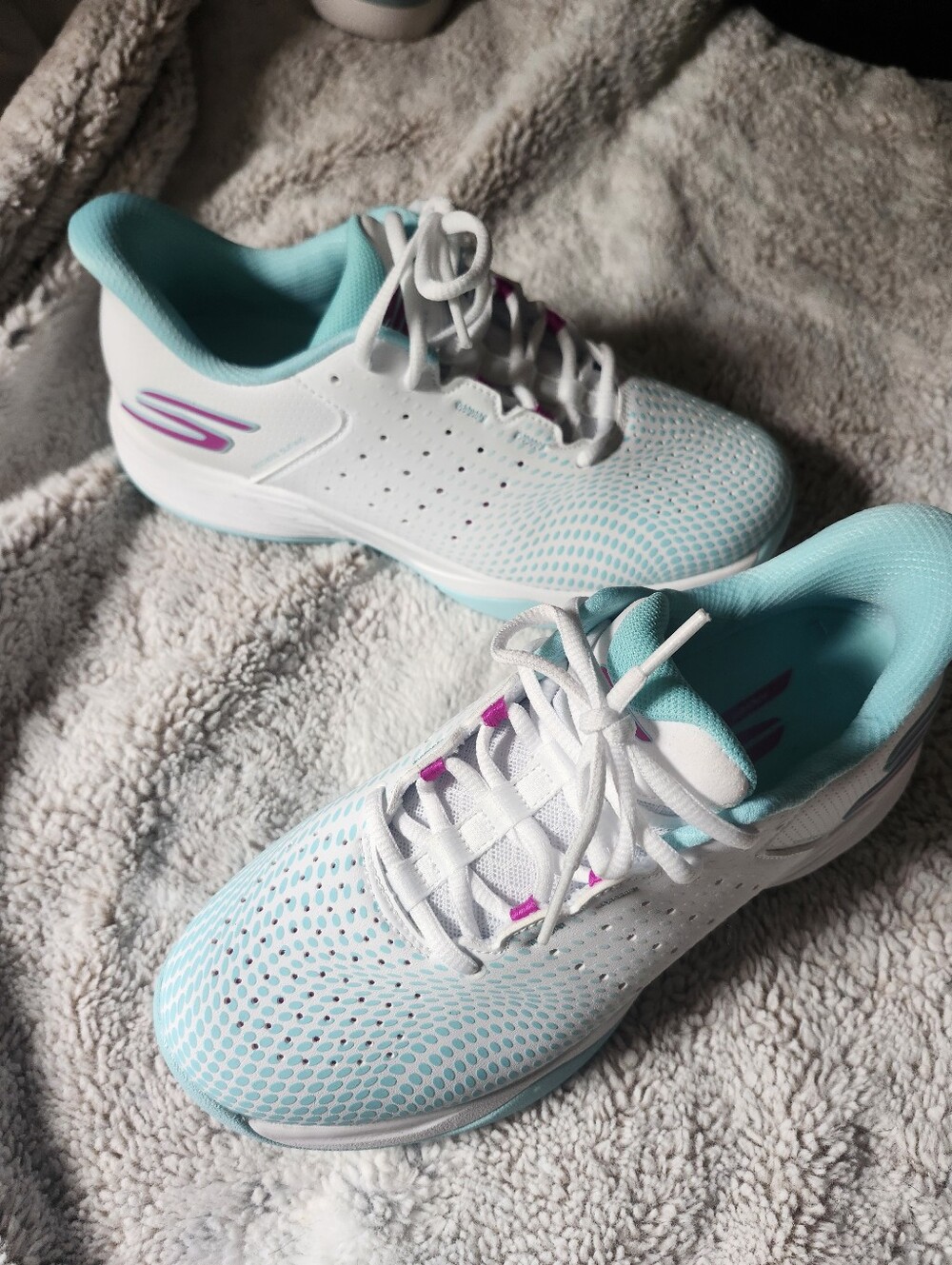 Womens Size 8 Sketchers